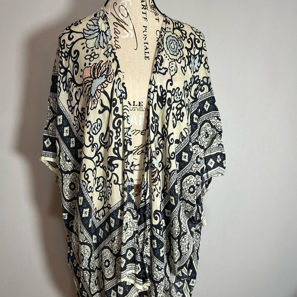 LC Lauren Conrad Black and Cream Blouse/ Cover-up